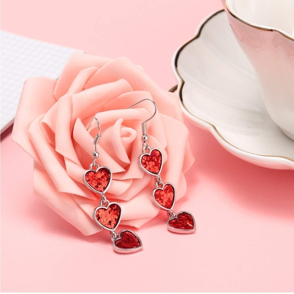 Heart Dangle Earrings NWT - Picture 3 of 5